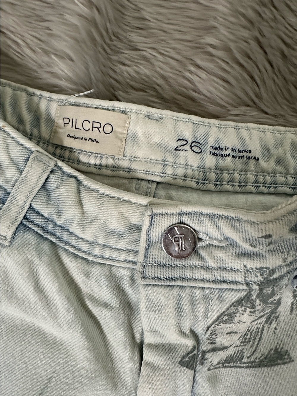 Anthropologie Pilcro Mid-Rise Slouchy Wide-Leg Cuffed Jeans - Picture 15 of 16